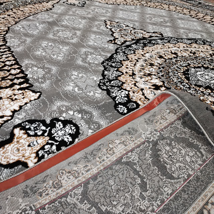 کلوزآپ بافت فرش ۵۰۰ شانه عارف فیلی با نخ پلیاستر، نشاندهنده ظرافت و تراکم با