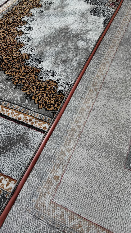 عکس پشت و روی فرش مرمر صدفی