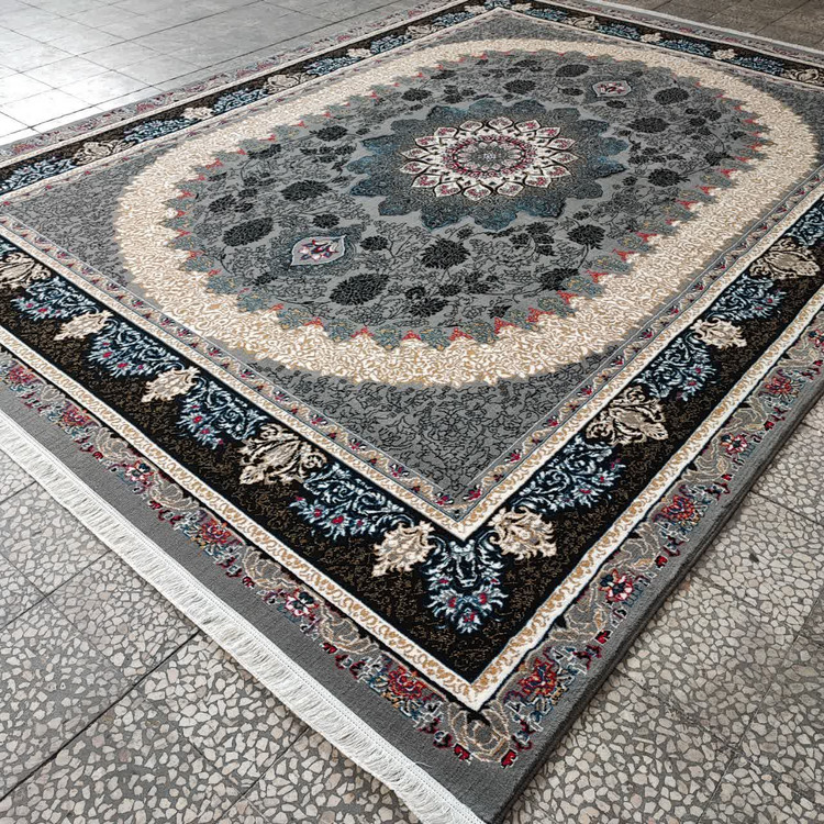 فرش سیتا فیلی 500 شانه تراکم 1500 با طرح مدرن و رنگبندی فیلی و کرم، مناسب برای دکوراسیونهای مینیمالیستی و کلاسیک