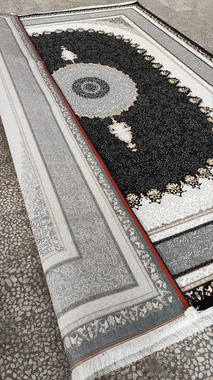 نمای پشت و روی فرش ساحل مشکی 2