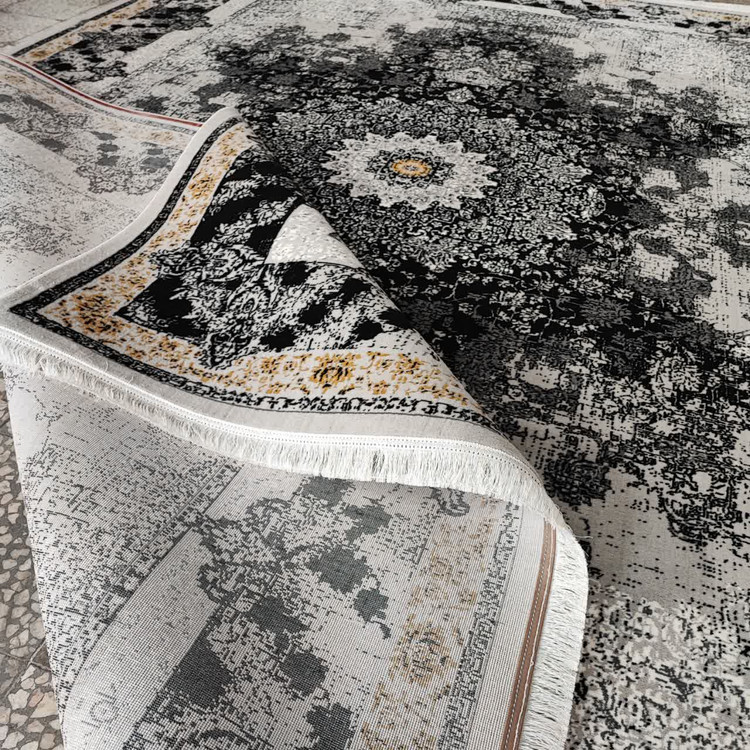 کیفیت فرش شیرین نقره ای