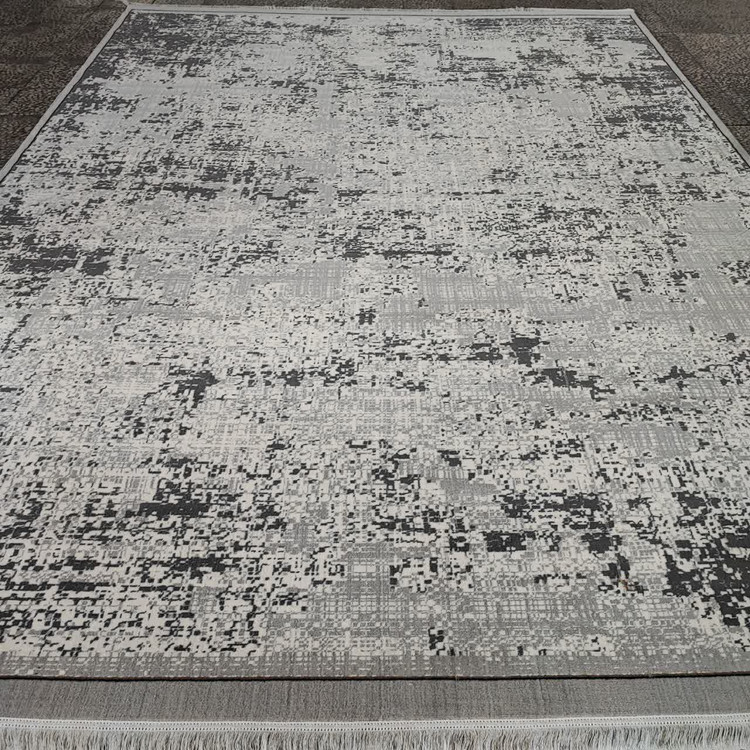 فرش وینتیج طوسی 500 شانه تراکم 1500 در نمای کامل، با طرح زیبا و رنگهای آرامشبخش طوسی که به دکوراسیون شما جلوهای خاص و متفاوت میدهد