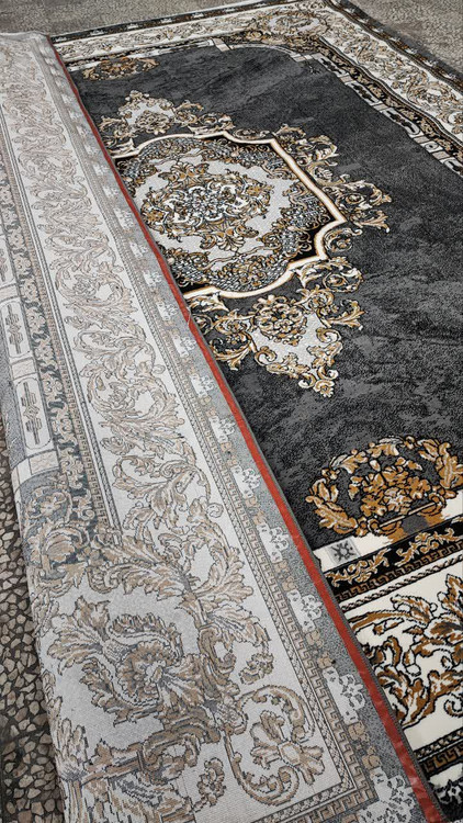 کیفیت پشت و روی فرش ویتا متالیک